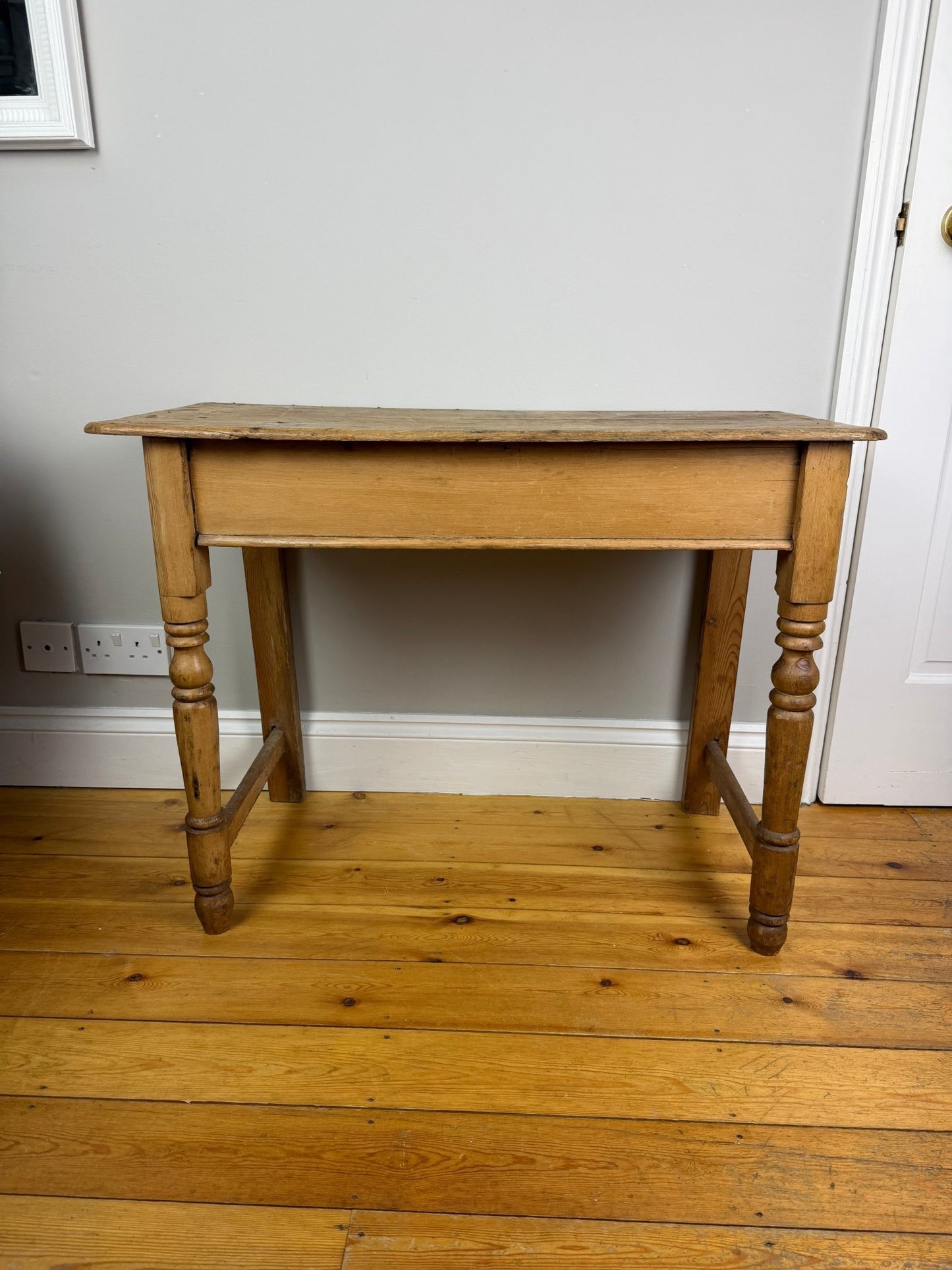 Vintage Antique Victorian Pine Farmhouse Hallway Console Table - The Vintage Allure