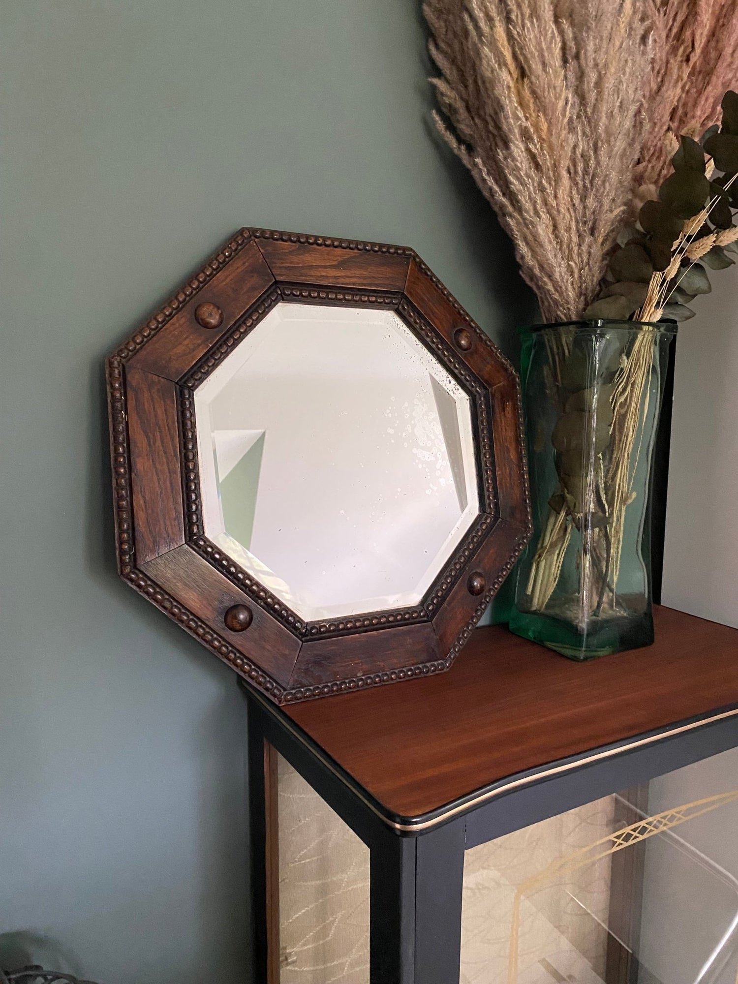 Mirrors - The Vintage Allure