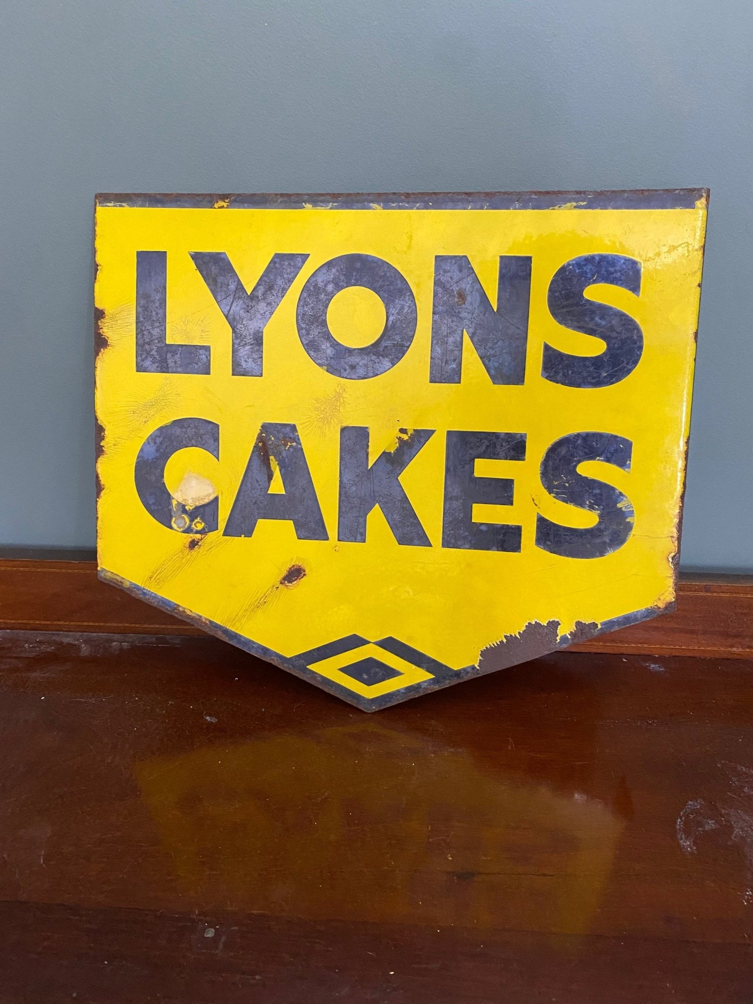 Vintage Signs - The Vintage Allure