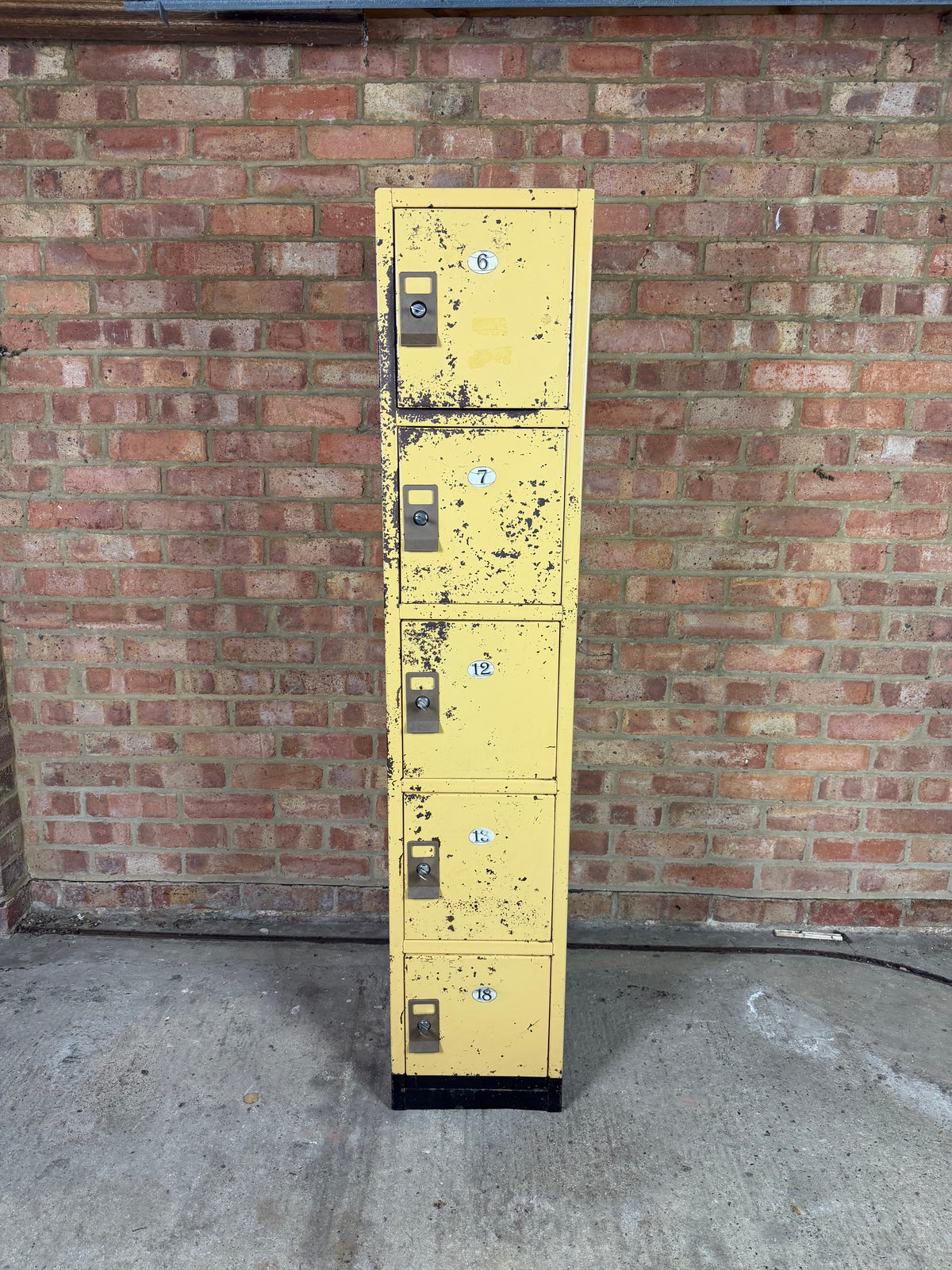 Yellow Steel Locker Unit, 5-Door Storage Cabinet