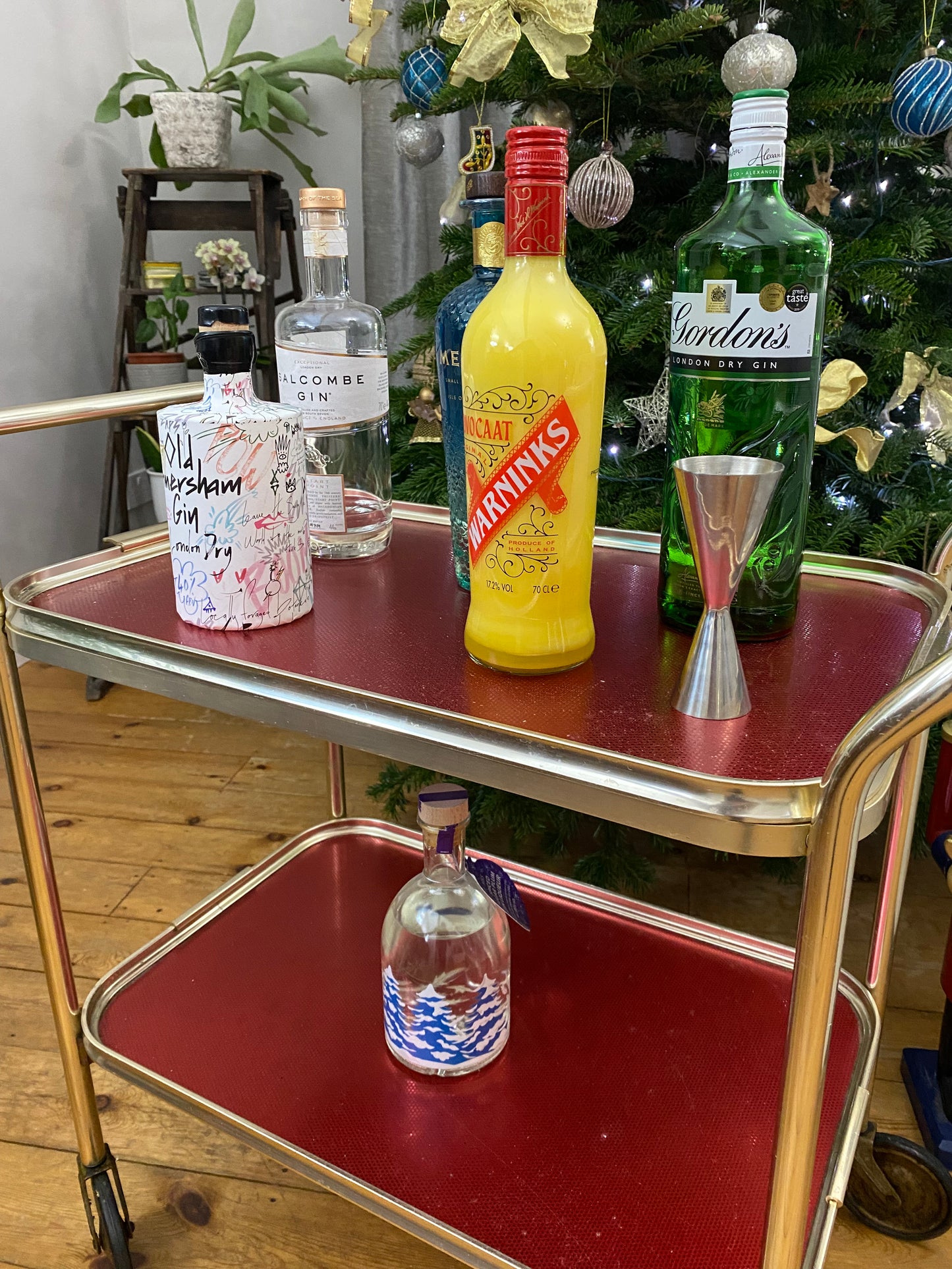 Vintage Drinks/Cocktail Trolley 1960s/70s Pink