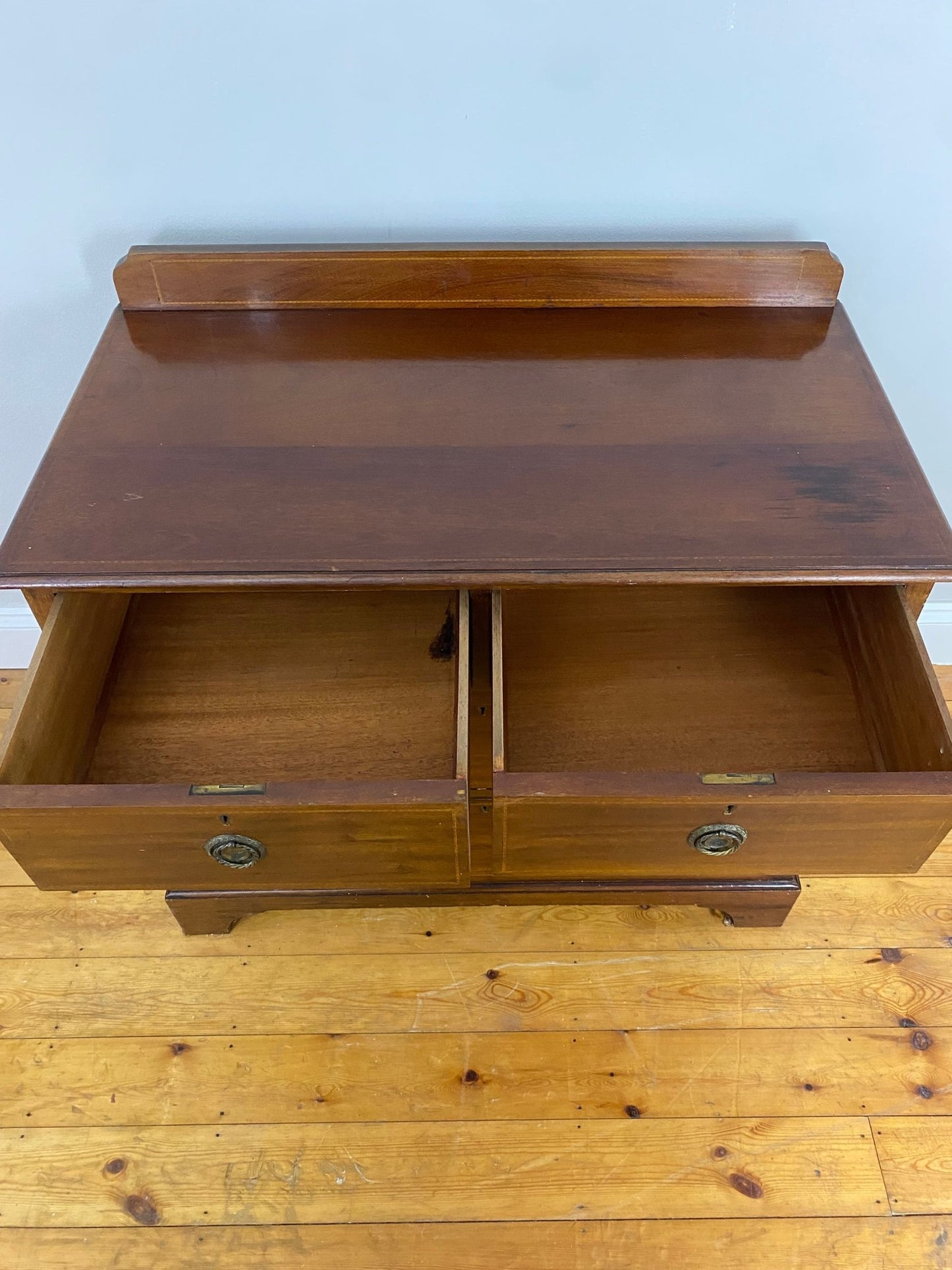 Georgian Style Mahogany Chest of drawers - The Vintage Allure