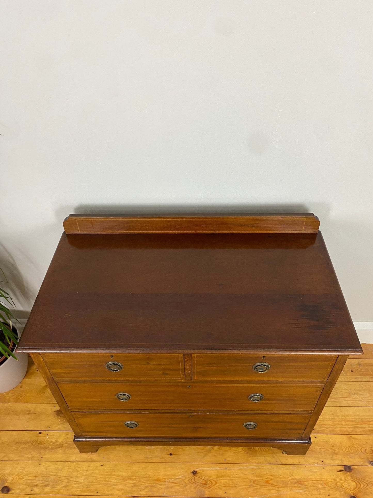 Georgian Style Mahogany Chest of drawers - The Vintage Allure