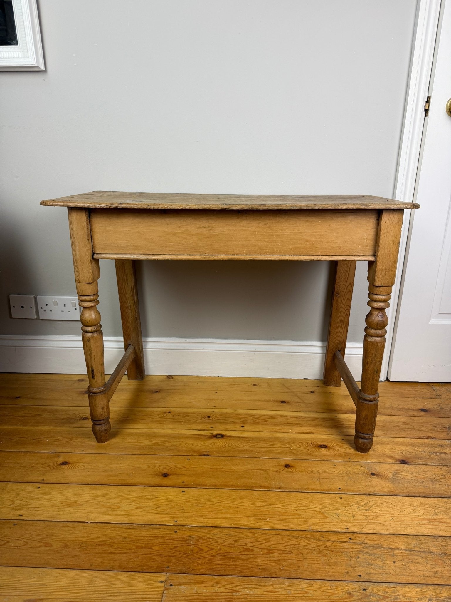 Vintage Antique Victorian Pine Farmhouse Hallway Console Table - The Vintage Allure