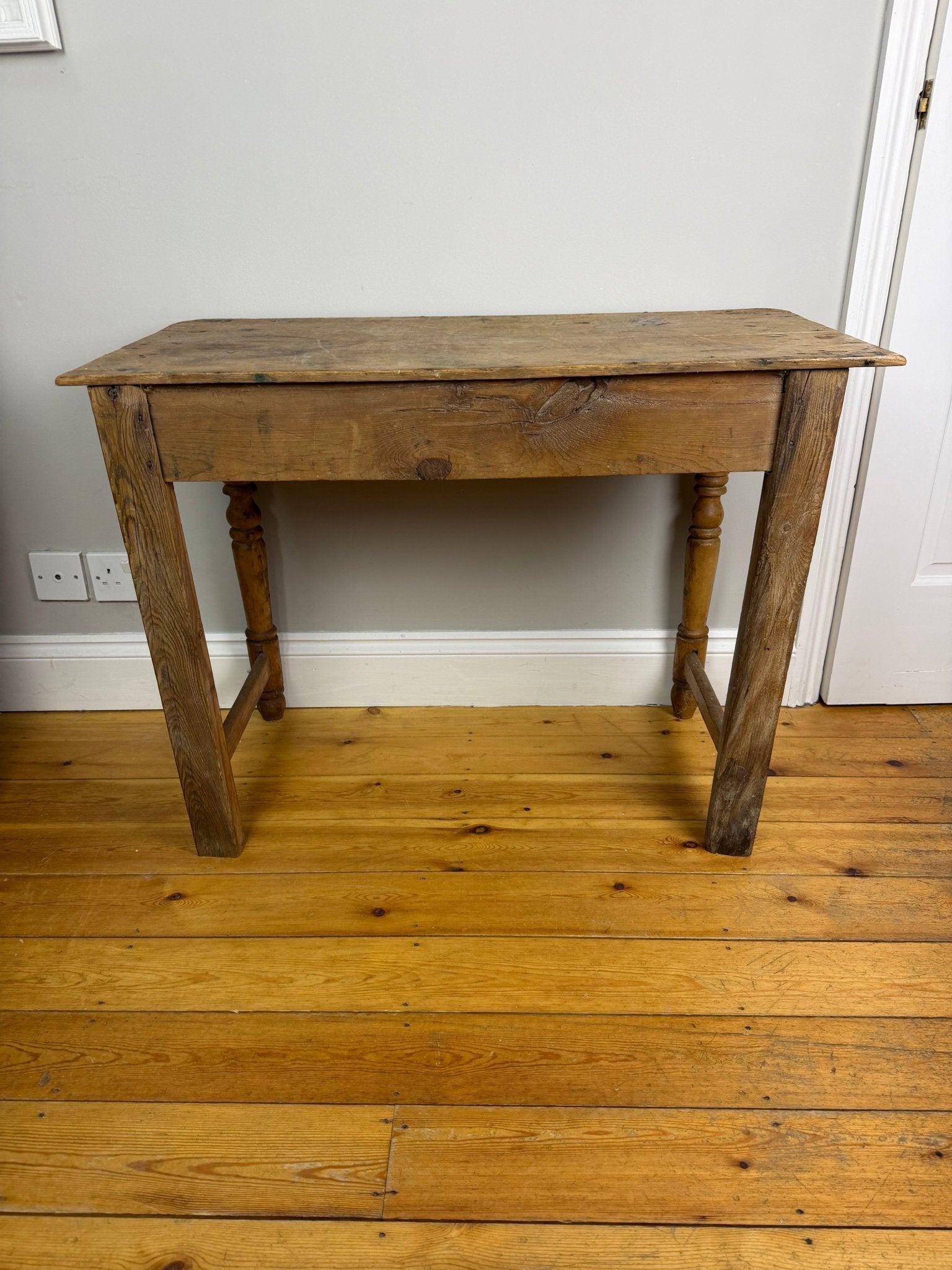 Vintage Antique Victorian Pine Farmhouse Hallway Console Table - The Vintage Allure