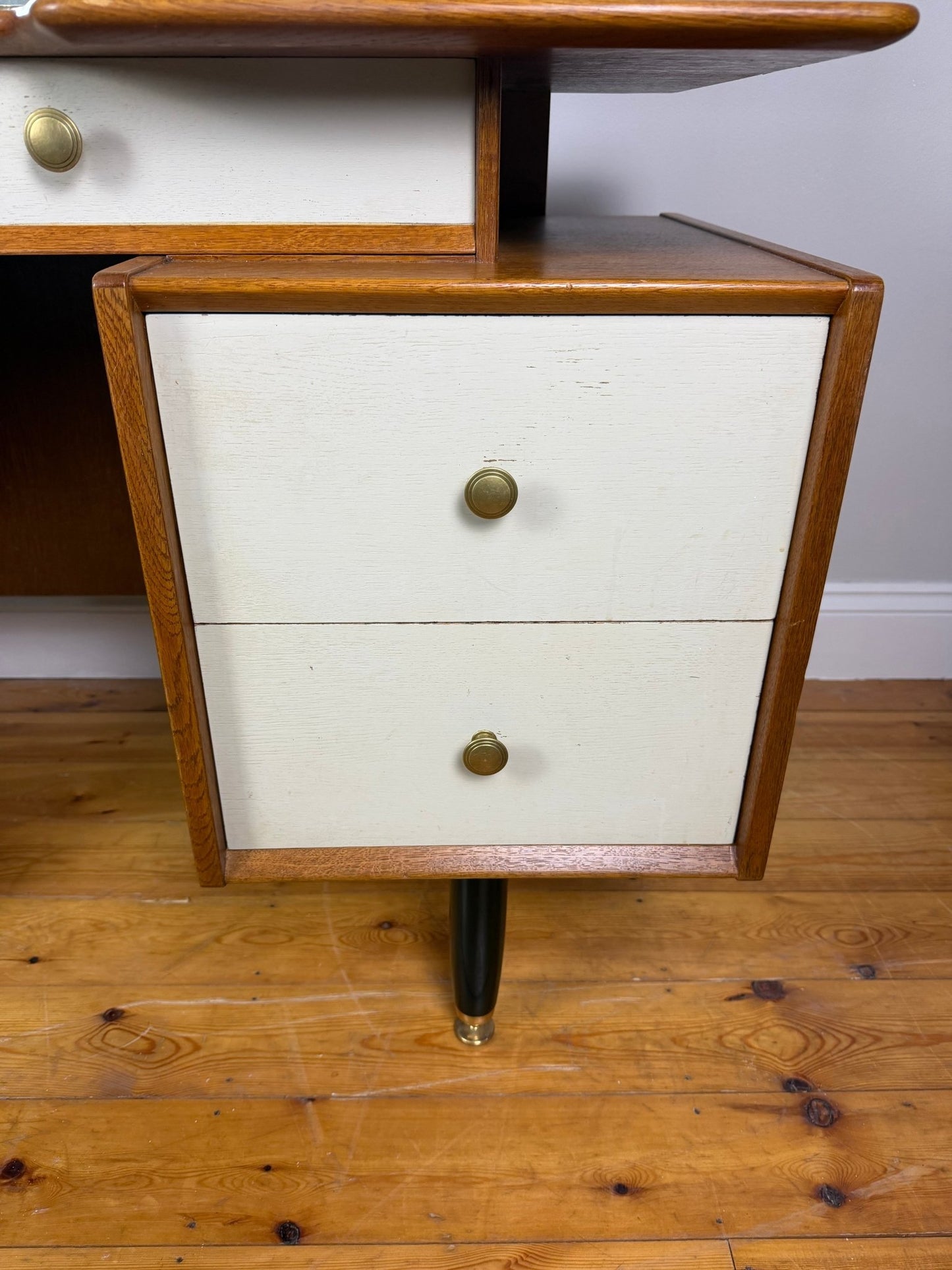 Vintage G Plan Librenza Dressing Table | Mid - Century Modern, E. Gomme Ltd - The Vintage Allure