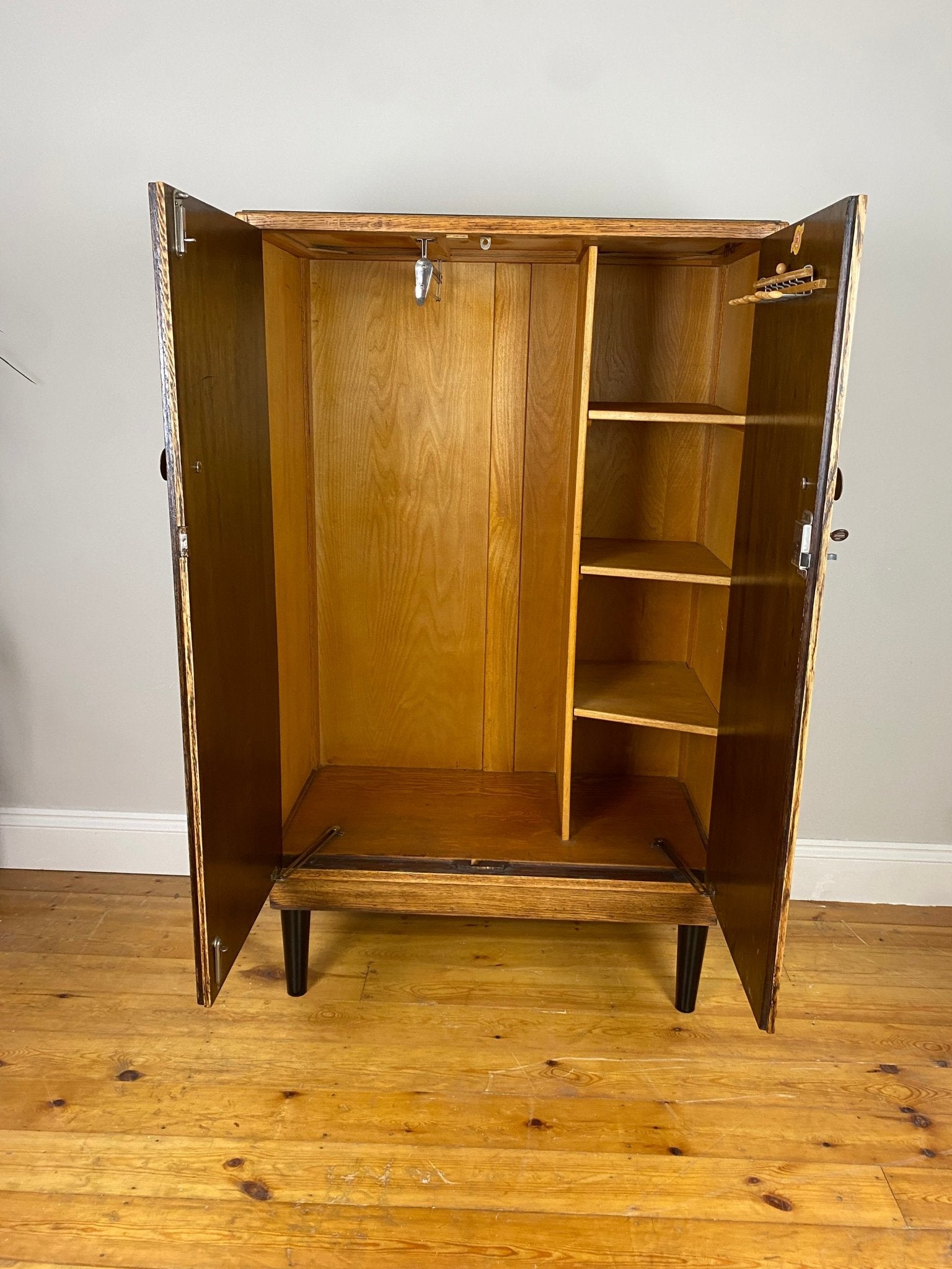 Vintage Gentleman Single Wardrobe Armoire - The Vintage Allure