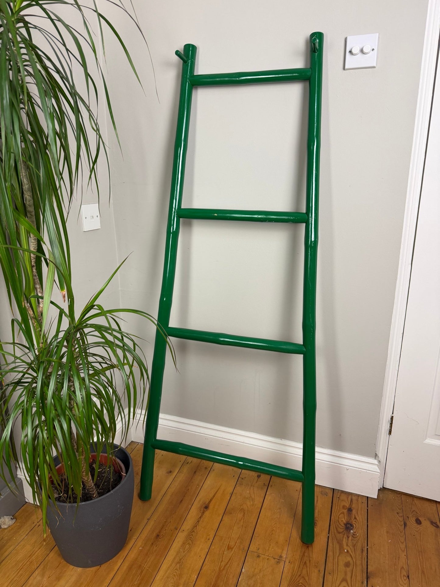 Vintage Painted Bamboo Tapered Ladder Towel Rail Green - The Vintage Allure