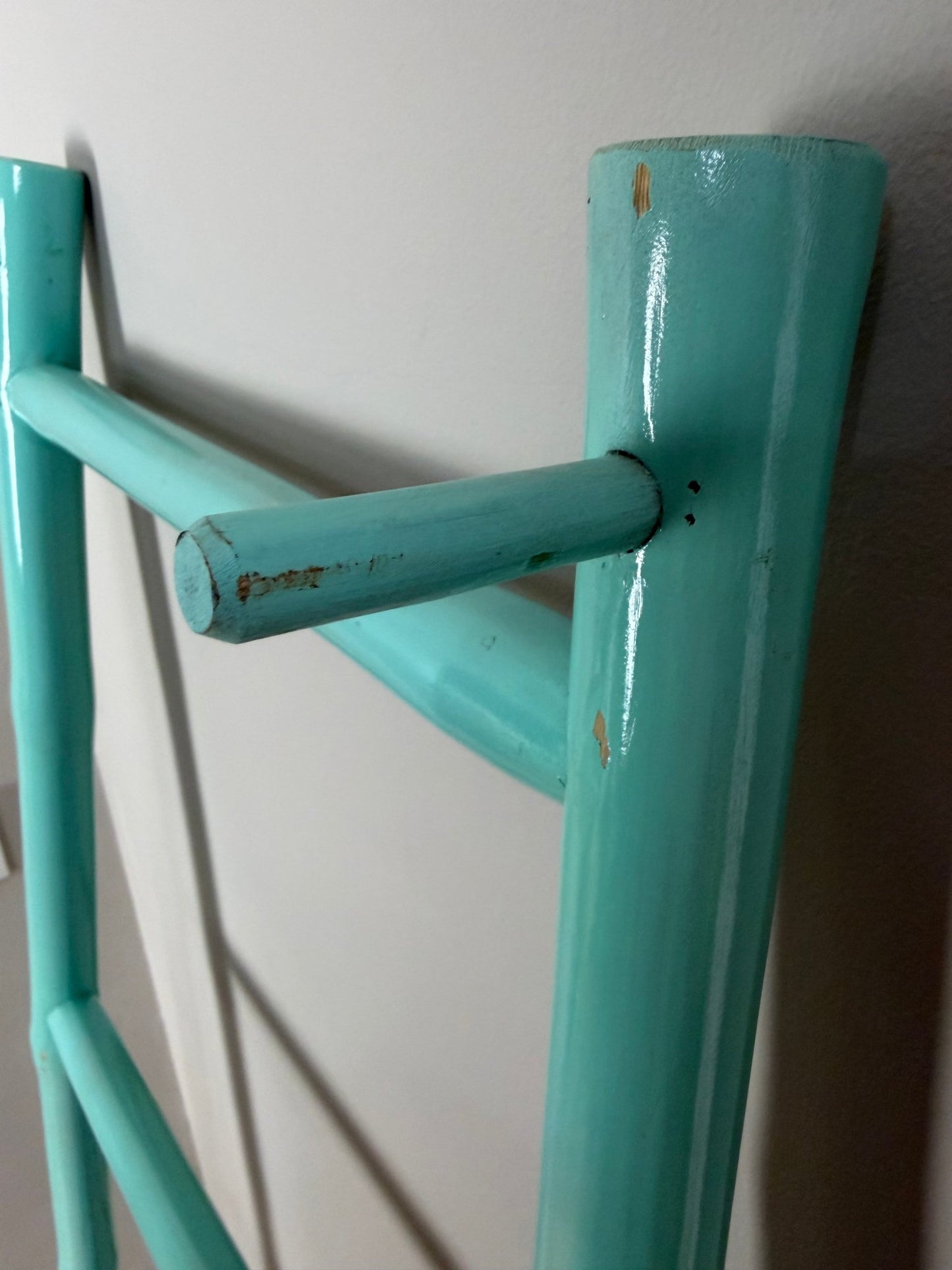 Vintage Painted Bamboo Tapered Ladder Towel Rail - The Vintage Allure