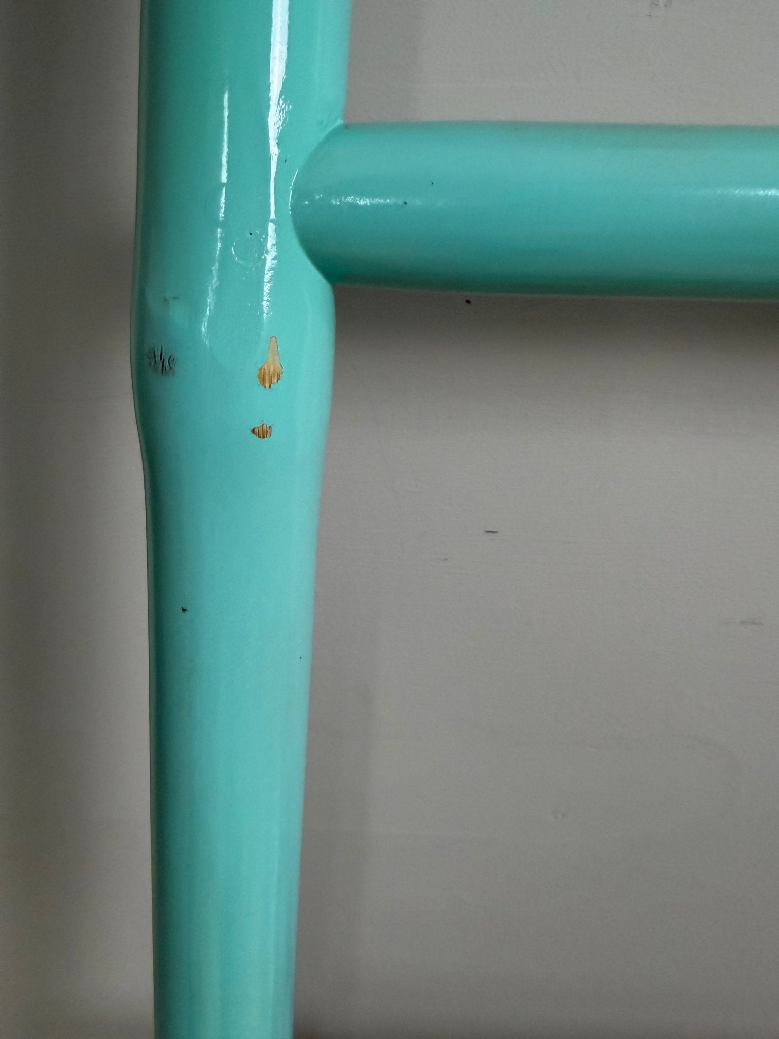 Vintage Painted Bamboo Tapered Ladder Towel Rail - The Vintage Allure