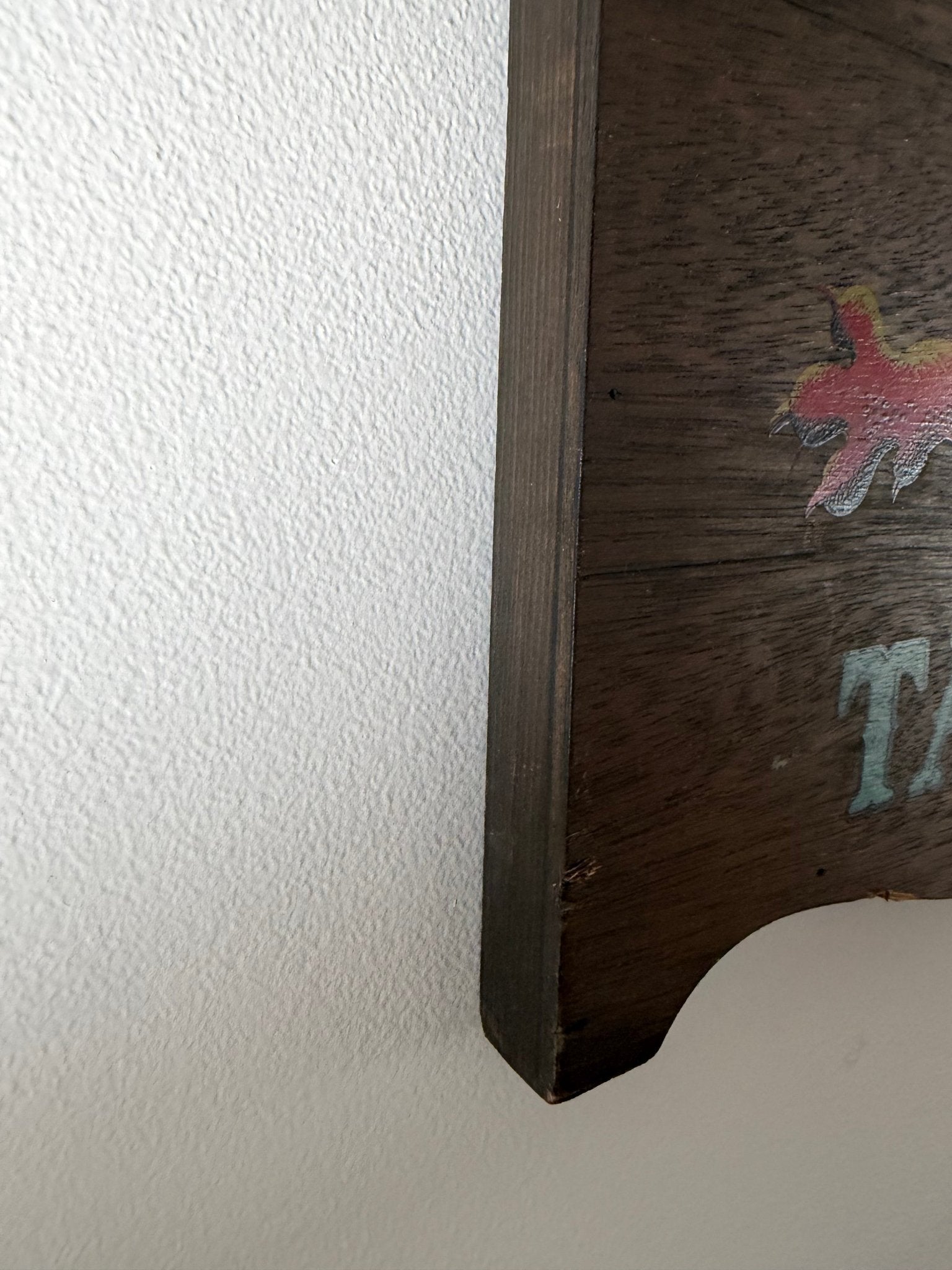 Vintage Pub Sign 'The Red Lyon Tavern' Man Cave Wall Art Bar Sign 1962 - The Vintage Allure