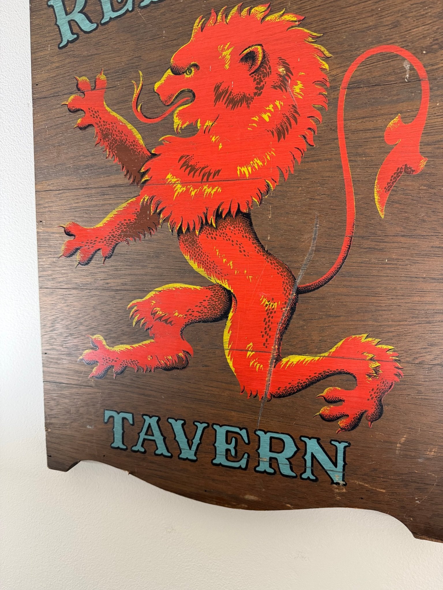Vintage Pub Sign 'The Red Lyon Tavern' Man Cave Wall Art Bar Sign 1962 - The Vintage Allure