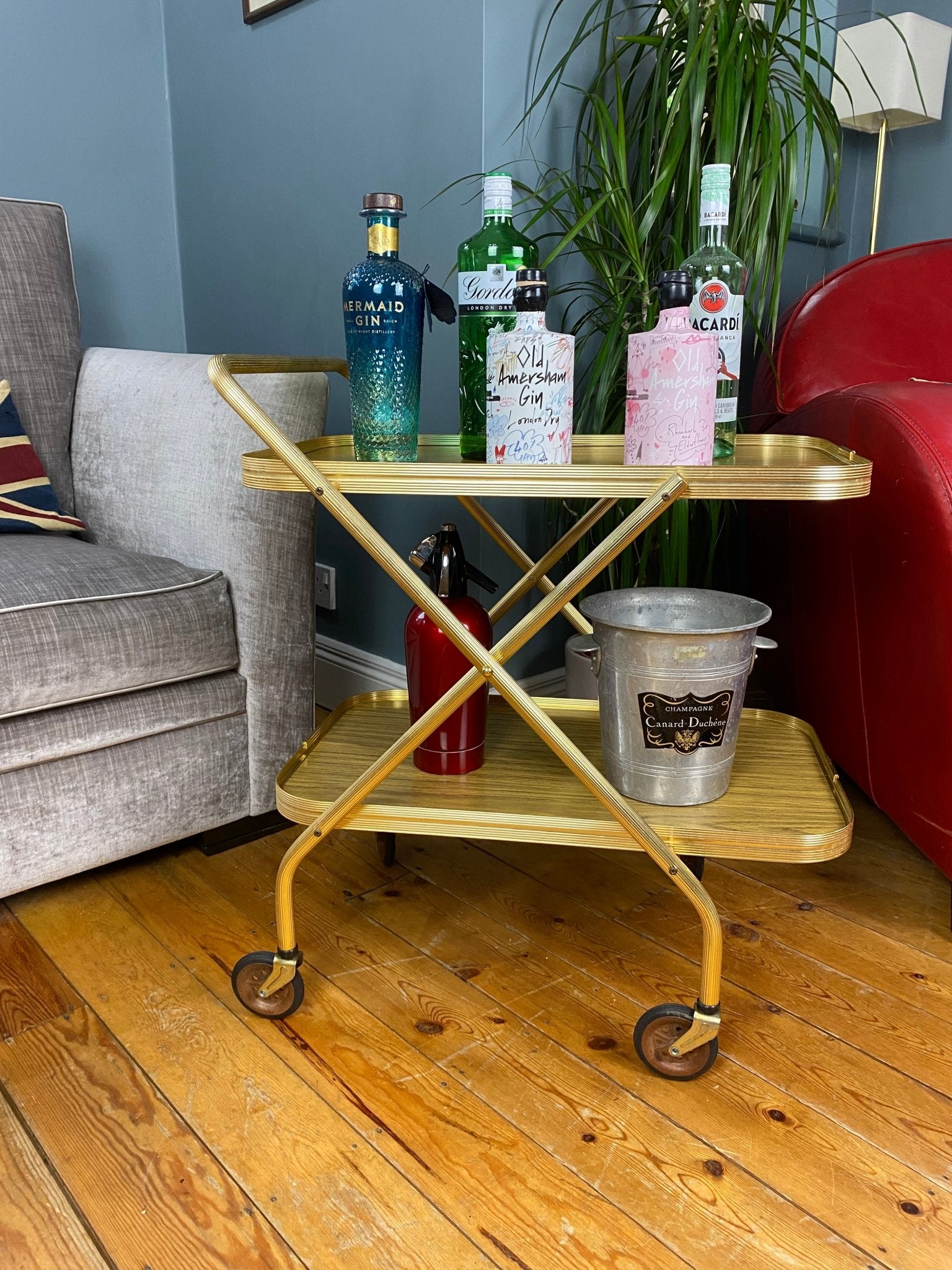 Vintage Wood Effect Folding Drinks/Cocktail Trolley - The Vintage Allure
