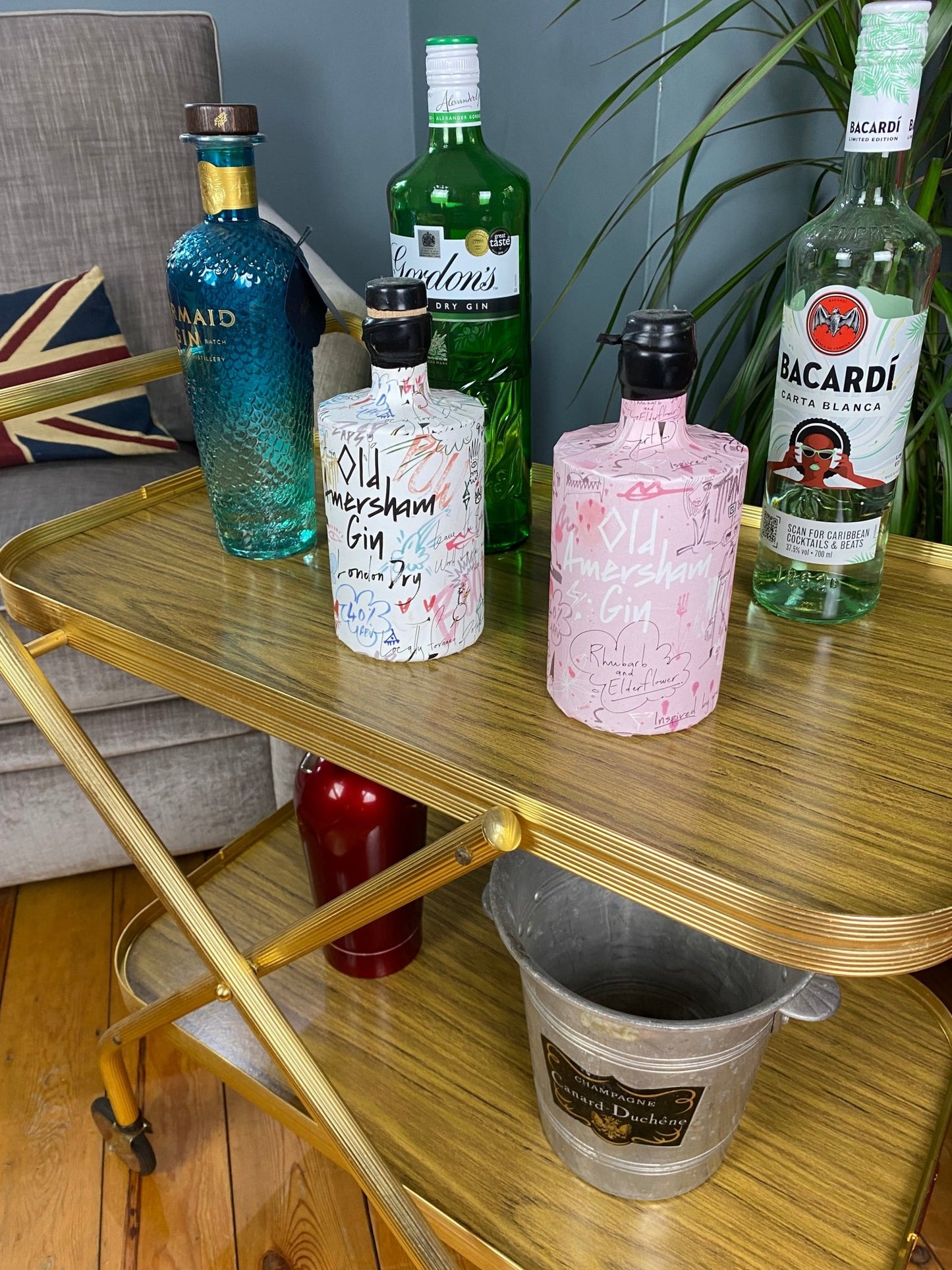 Vintage Wood Effect Folding Drinks/Cocktail Trolley - The Vintage Allure